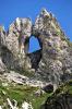 22 Prokletije vrhovi stijena s otvorima i procjepima Suplja vrata.jpg