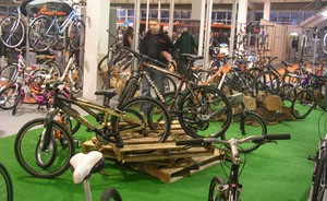 Dvotočkaši na sajmu "BG car show 2010"