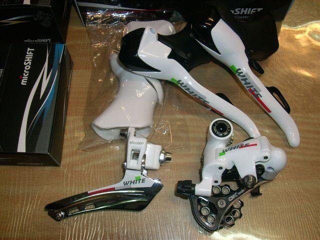 Microshift_White Edition 10 speed