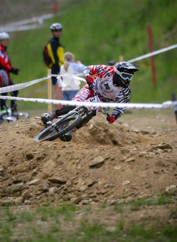 NOVATEC DH