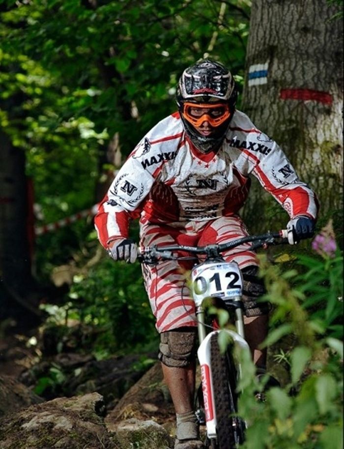NOVATEC DH RACING TEAM_2