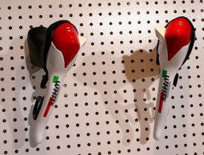 Microshift White Red Edition_10 speed