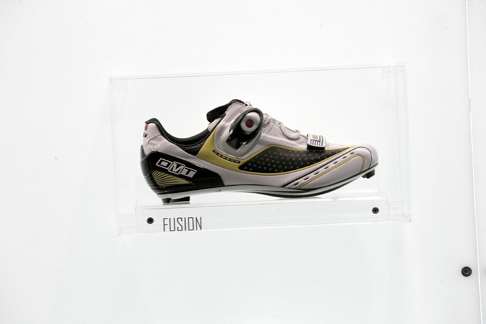 DMT FUSION CARBON_ROAD