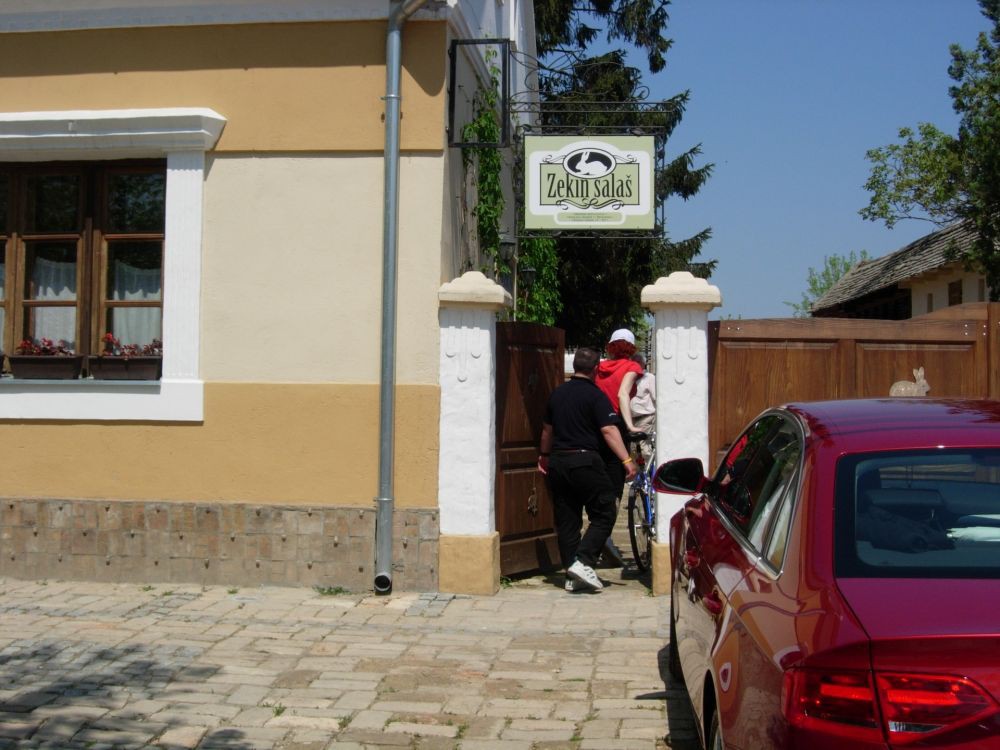 Cilj, Krčedin, Zekin salaš - 1