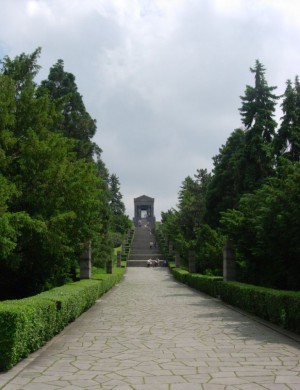 Spomenik - 2