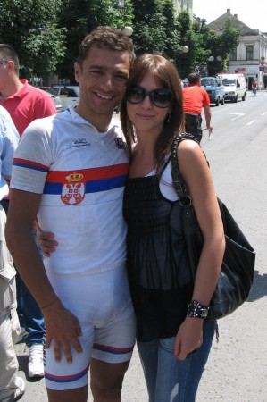 IVAN STEVIC SA DEVOJKOM