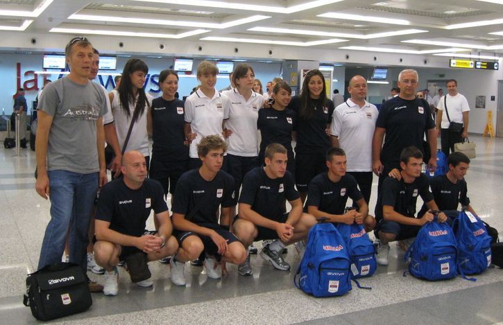 prva grupa mladih olimpijaca krenula za singapur