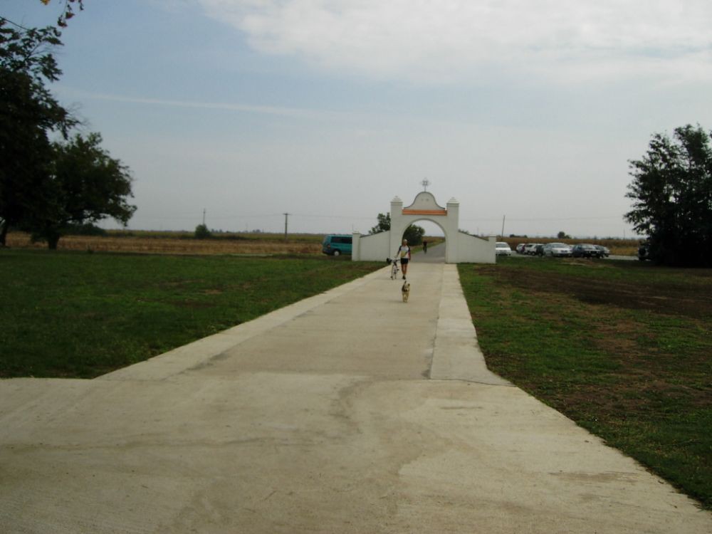 Manastir Fenek