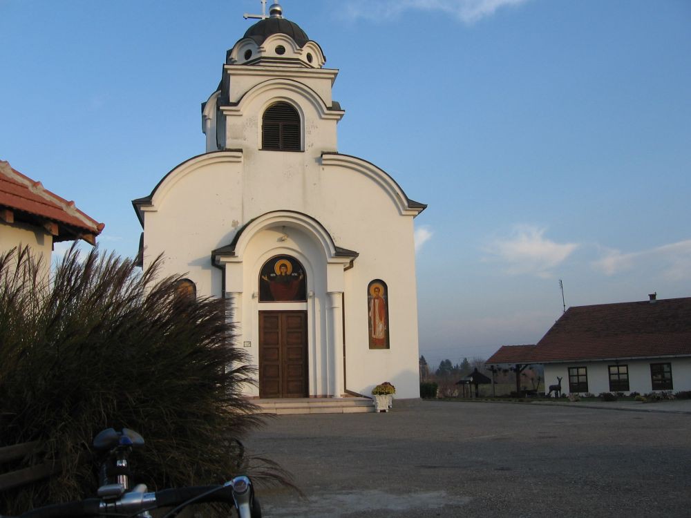 Crkva Urovci 7 Nov 2010 001