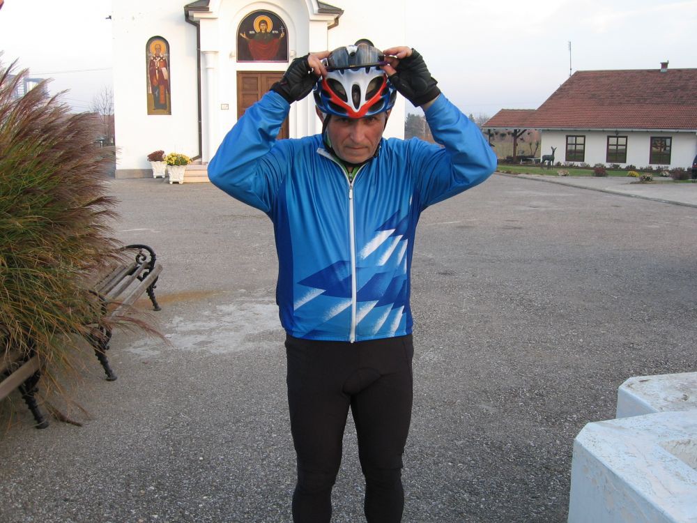 Crkva Urovci 7 Nov 2010 005