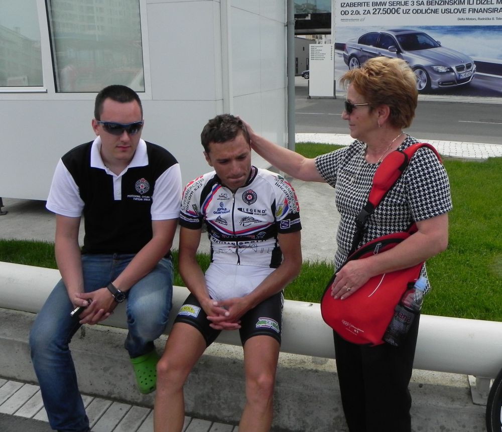 DUSAN BANOVIC IVAN STEVIC I NJEGOVA MAMA PRAVICA