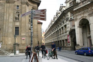 2 - Kuda ici Prag