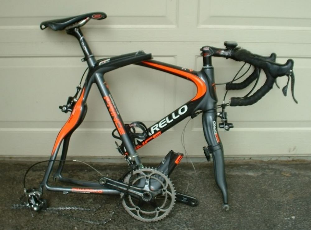 Pukne i Pinarello al bas bas