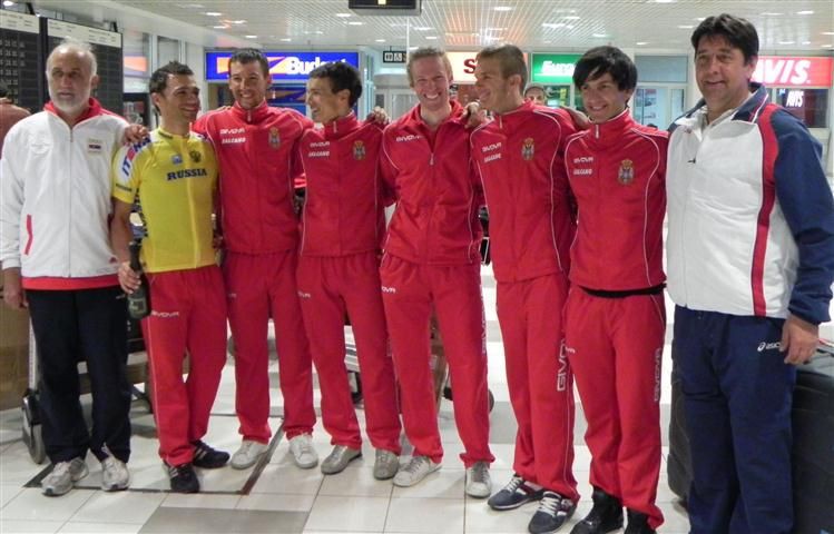 JOVANOVIC STEVIC KASA STANKOVIC DER KOZOMARA HASANOVIC PAVLOVIC NA AERODROMU