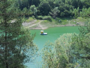 Splav na Lisinskom jezeru