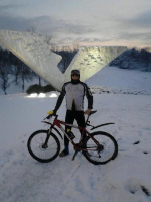S treninga u spomen parku Sumarice. Decembra 2012 godine