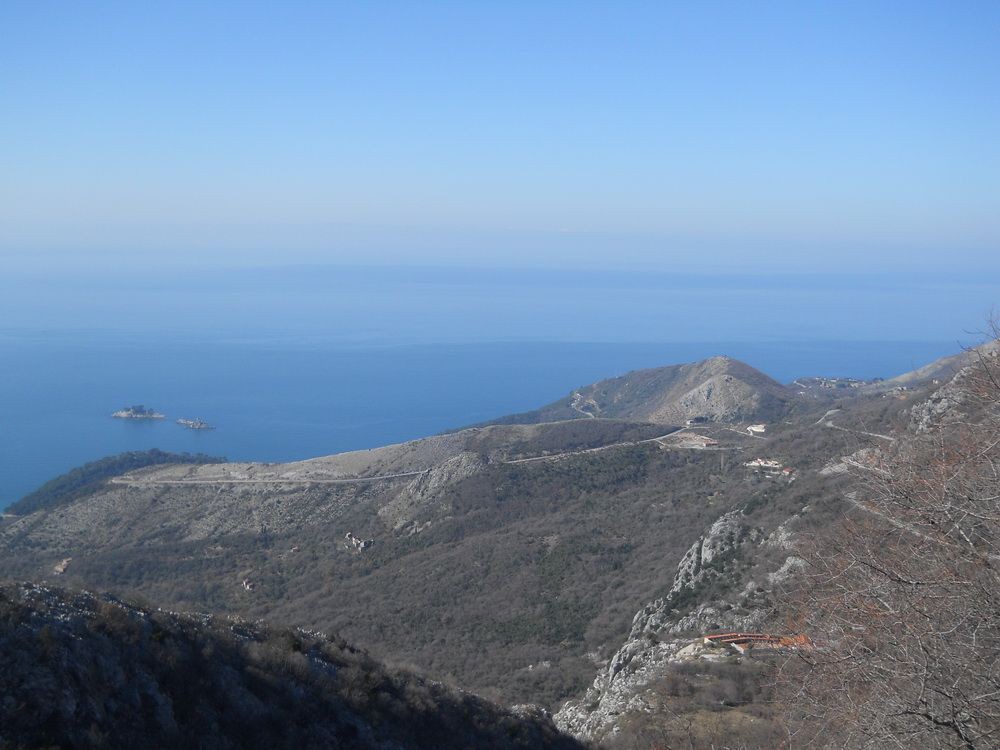 Iznad Petrovca